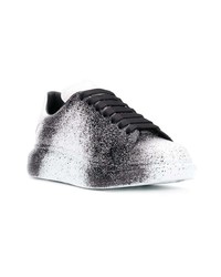 weiße und schwarze Leder niedrige Sneakers von Alexander McQueen