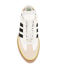 weiße und schwarze Leder niedrige Sneakers von adidas