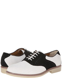 weiße und schwarze Leder Oxford Schuhe