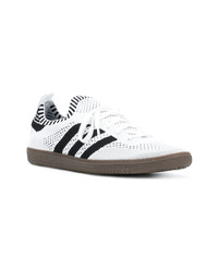 weiße und schwarze niedrige Sneakers von adidas