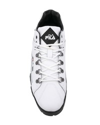 weiße und schwarze niedrige Sneakers von Fila