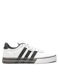 weiße und schwarze Segeltuch niedrige Sneakers von adidas