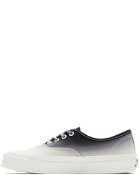 weiße und schwarze Segeltuch niedrige Sneakers von Vans
