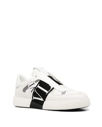 weiße und schwarze Slip-On Sneakers aus Leder von Valentino Garavani