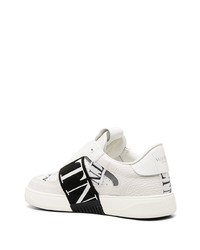 weiße und schwarze Slip-On Sneakers aus Leder von Valentino Garavani