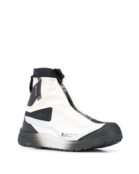 weiße und schwarze Sportschuhe von 11 By Boris Bidjan Saberi