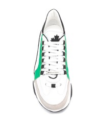 weiße und schwarze Sportschuhe von DSQUARED2