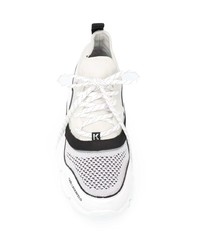 weiße und schwarze Sportschuhe von Karl Lagerfeld