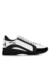 weiße und schwarze Sportschuhe von DSQUARED2