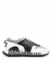 weiße und schwarze Sportschuhe von DSQUARED2