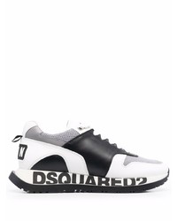 weiße und schwarze Sportschuhe von DSQUARED2