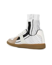 weiße und schwarze Sportschuhe von Maison Margiela