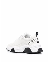 weiße und schwarze Sportschuhe von VERSACE JEANS COUTURE