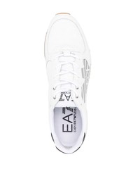 weiße und schwarze Sportschuhe von Ea7 Emporio Armani