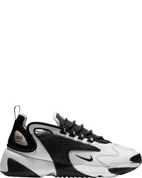 weiße und schwarze Sportschuhe von Nike Sportswear