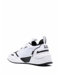 weiße und schwarze Sportschuhe von Ea7 Emporio Armani