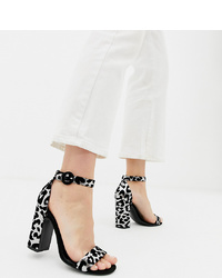 weiße und schwarze Wildleder Sandaletten mit Leopardenmuster von New Look