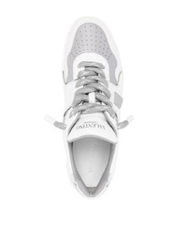 weiße verzierte Leder niedrige Sneakers von Valentino Garavani