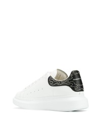 weiße verzierte Leder niedrige Sneakers von Alexander McQueen