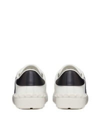weiße verzierte Leder niedrige Sneakers von Valentino Garavani