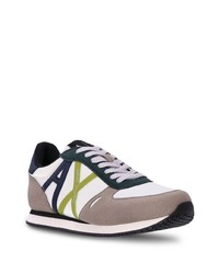 weiße Wildleder niedrige Sneakers von Armani Exchange