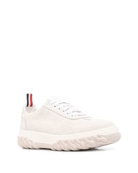 weiße Wildleder niedrige Sneakers von Thom Browne