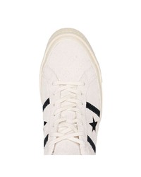 weiße Wildleder niedrige Sneakers von Converse