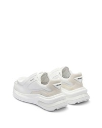 weiße Wildleder niedrige Sneakers von Prada
