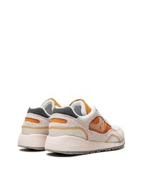 weiße Wildleder niedrige Sneakers von Saucony