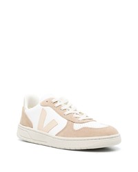 weiße Wildleder niedrige Sneakers von Veja