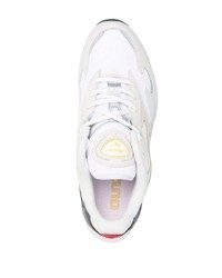 weiße Wildleder niedrige Sneakers von Mizuno
