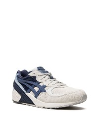 weiße Wildleder niedrige Sneakers von Asics