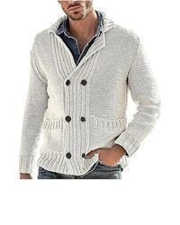 weiße zweireihige Strickjacke
