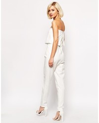 weißer Jumpsuit