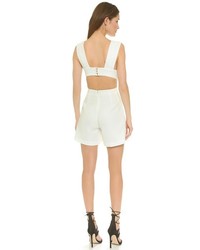 weißer kurzer Jumpsuit von SOLACE London