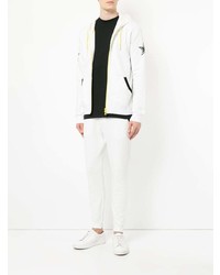 weißer Pullover mit einem Kapuze mit Sternenmuster von GUILD PRIME