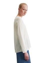 weißer Pullover mit einem Rundhalsausschnitt von Marc O'Polo