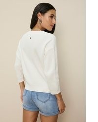 weißer Pullover mit einem Rundhalsausschnitt von Tamaris