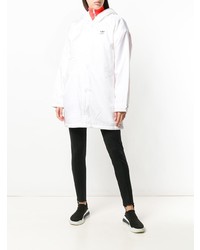 weißer Pullover mit einer Kapuze von adidas