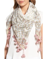 weißer Schal mit Blumenmuster