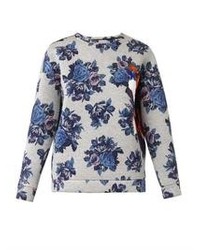 weißer und blauer Pullover mit einem Rundhalsausschnitt mit Blumenmuster