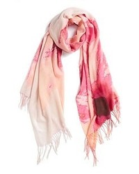 weißer und rosa Schal mit Blumenmuster
