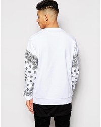 weißer und schwarzer bedruckter Pullover mit einem Rundhalsausschnitt von Asos