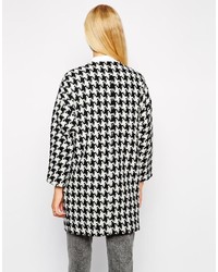 weißer und schwarzer Mantel mit Hahnentritt-Muster von Helene Berman