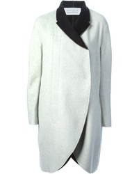 weißer und schwarzer Mantel von Gianluca Capannolo