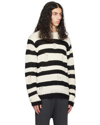 weißer und schwarzer Pullover mit einem Rundhalsausschnitt von RtA