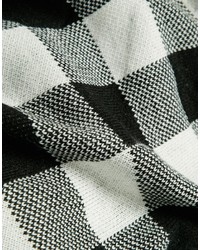 weißer und schwarzer Schal mit Karomuster von Plush