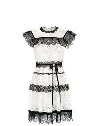 weißes ausgestelltes Kleid aus Spitze von Martha Medeiros