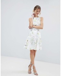 weißes ausgestelltes Kleid mit Blumenmuster von Coast