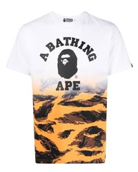 weißes bedrucktes T-Shirt mit einem Rundhalsausschnitt von A Bathing Ape